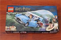 NEW AND SEALED LEGO HARRY POTTER SET 76424 FLYING FORD ANGLIA.