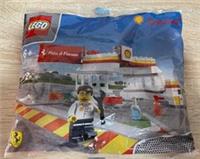 LEGO 40195 Shell Station Polybag 64 Pieces Limited Edition Set Age 6+
