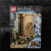LEGO 76384 Harry Potter Hogwarts Moment: Herbology Class BRAND NEW & SEALED