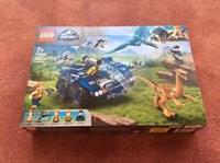 LEGO JURASSIC WORLD GALLIMIMUS AND PTERANODON BREAKOUT 75940 - NEW/BOXED/SEALED