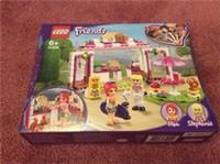Lego Friends Heartlake City Park Caf (41426) - NEW/BOXED/SEALED