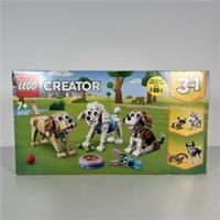 LEGO Creator 3 in 1 Adorable Dogs Set (31137) Dachshund, Pug, and Poodle NEW