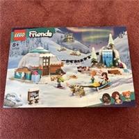 LEGO FRIENDS: Igloo Holiday Adventure (41760) - SEE PHOTOS - NEW/BOXED/SEALED