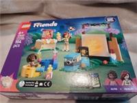 Lego Friends Friendship Movie Night 42642 With 2 Mini Figures Aliya & Paisley