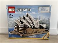 LEGO Creator Expert: Sydney Opera House (10234)