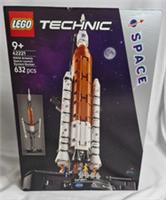 LEGO Technic NASA Artemis Space Launch System Rocket 42221 - Brand New & Sealed