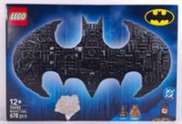 LEGO 76330 DC: Batman Lego 678pcs - Sealed - New - Box Damage