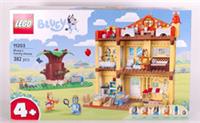 Lego Bluey 11203 Bluey's Family House 382pcs - Sealed - New