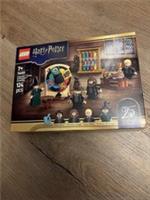 LEGO Harry Potter : Hogwarts Castle Sorting Hat Ceremony (76460) 7+ New&sealed