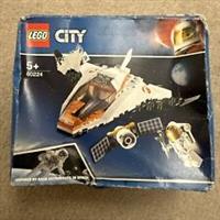 LEGO CITY: Satellite Service Mission (60224) New