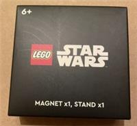 LEGO 5008948 Retro Classic Star Wars Magnet with Stand VIP Insiders Brand New
