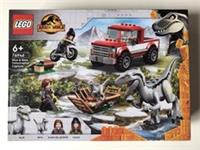 LEGO: Jurassic World: Blue & Beta Velociraptor Capture (76946)