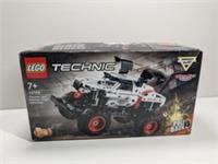 LEGO TECHNIC: Monster Jam Monster Mutt Dalmatian (42150) - Brand New