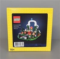 LEGO ENTRANCE GATE 6544433 LIMITED EDITION 152 PCS