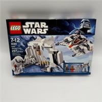 LEGO Star Wars 8089 Hoth Wampa Cave Sealed Set