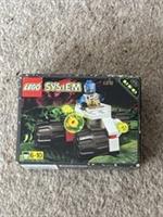 Lego Vintage System Space UFO Cyborg Scout Set 6818