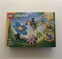 LEGO Creator Colorful Hummingbird 31384 3in1 312 Pieces Set