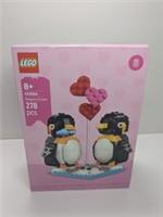 LEGO Penguins in Love 40886 Valentine's Day Building Kit 278 Pieces 8+