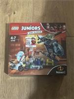 Lego Incredibles Elastigirls Rooftop Pursuit 10759 BUILDS ONLY
