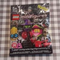 Lego minifigures series 14 unopened sealed random mystery blind bag packet
