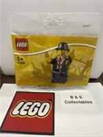 LEGO Promotional: Lester (40308)