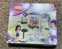 LEGO Friends Set 41305 Emma's Photo Studio with Emma Sealed/Boxed Damaged