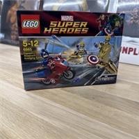 Marvel Superheroes Lego 6865 Captain Americas Avenging Cycle