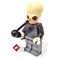 LEGO Star Wars Bith Musician with instrument from set 75290