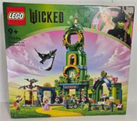 LEGO 75684 Wicked Welcome to Emerald City Set (945 pcs) Elphaba Glinda Wizard