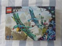LEGO Avatar: Jake & Neytiri's First Banshee Flight (75572) - BRAND NEW