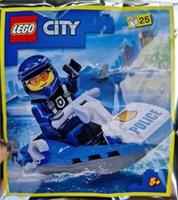 LEGO City Policeman with Jet ski Foil Pack Set 952207 (Bagged)