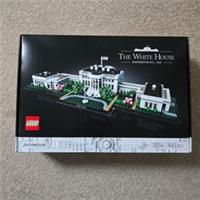 Lego 21054 Architecture The White House with Donald Trump Minifigure