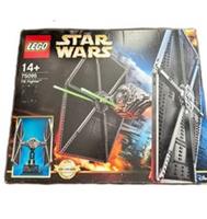 LEGO Star Wars 75095 TIE Fighter UCS