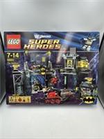 LEGO Dc Comics Super Heroes: The Batcave (6860) Sealed - Free Postage