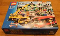 Lego City 60026 Town Square New Sealed in Box FREE 24 Hour Delivery