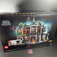 Lego - Batman Arkham Asylum - Set 76300 - NEW