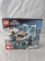 LEGO Marvel Black Panther Shuri's Lab Set 76212 Includes 2 Minifigures New