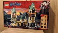 LEGO SET 4867 HARRY POTTER HOGWARTS BRAND NEW IN BOX