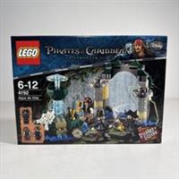 LEGO Pirates of the Caribbean Fountain of Youth (4192) NEW Sealed