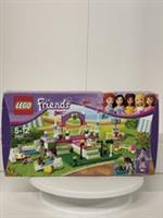 LEGO FRIENDS 3942 HEARTLAKE DOG SHOW - New Sealed