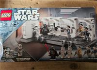 LEGO Star Wars 75387 Boarding the Tantive IV 502 Pieces Ages 8+ 7 Minifigs New