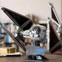 TIE Interceptor Building Set / 1931 Pieces & 1 Minifigure