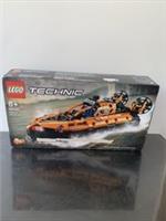 LEGO TECHNIC: Rescue Hovercraft (42120)