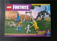 LEGO Fortnite Peely & Sparkplug's Camp - Gaming Set 77075