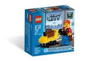 LEGO CITY: Traveller Minifigure Airport New Sealed Retired Set Xmas Gift 7567