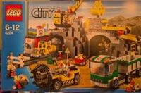 LEGO CITY: The Mine Retired New Sealed Building Toy Mining Xmas 4204 DAMAGED