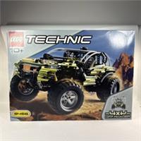 LEGO TECHNIC: 4x4 Off-Roader (8466)