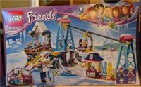 LEGO FRIENDS: Snow Resort Ski Lift Building New & Sealed Retired 41324 DAMAGED