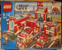 LEGO CITY: Fire Station New Sealed Retired Building Toy Set 7945 DAMAGED