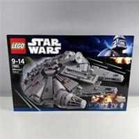 LEGO Star Wars: Millennium Falcon (7965)